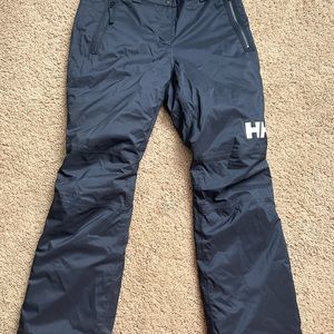 Helly Hansen very gently used snow pants - like new condition. No rips or holes.